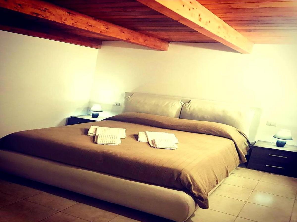 La Casa Del Nonno Villa มาเตรา ภายนอก รูปภาพ